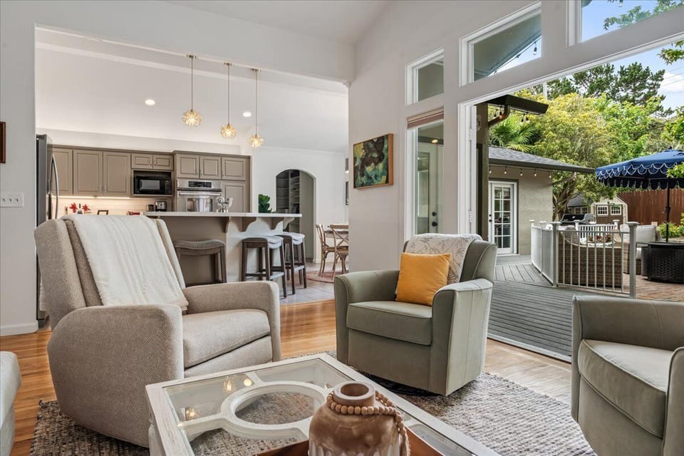 Living Room, Kitchen and Dining Area Open to the Backyard