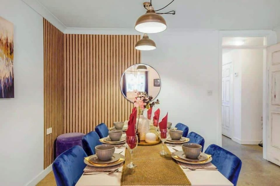 Perfect for family dinners and celebrations