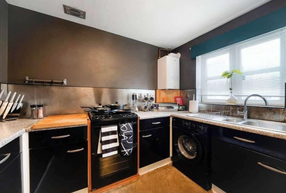 Fully equipped kitchen for home-cooked meals