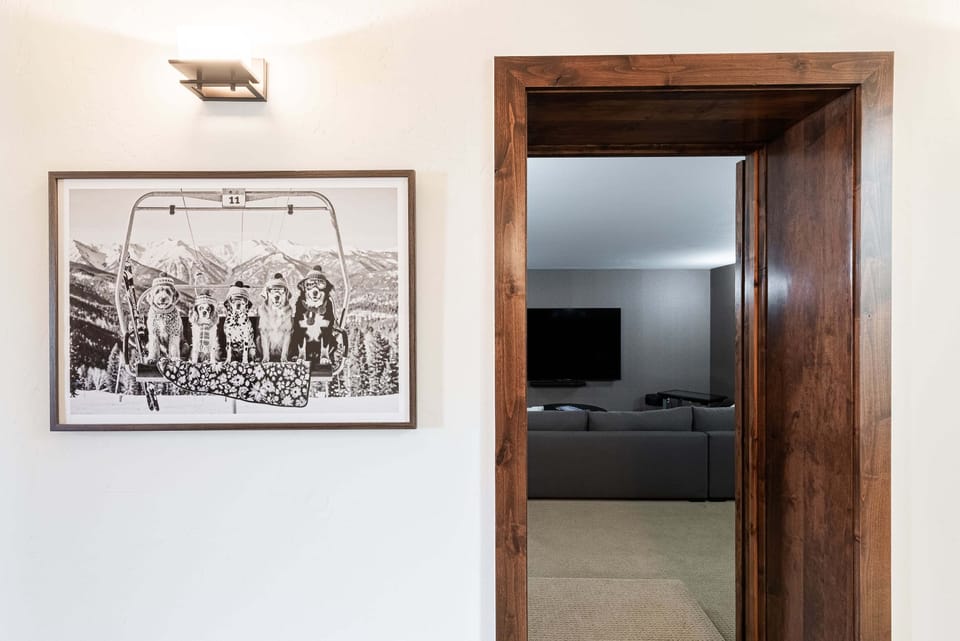 2nd level TV/Game room