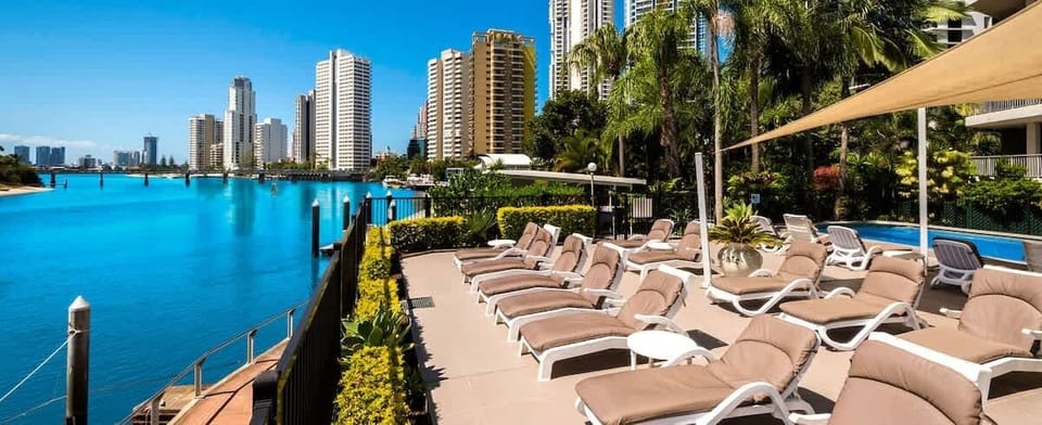 Pool and sun area