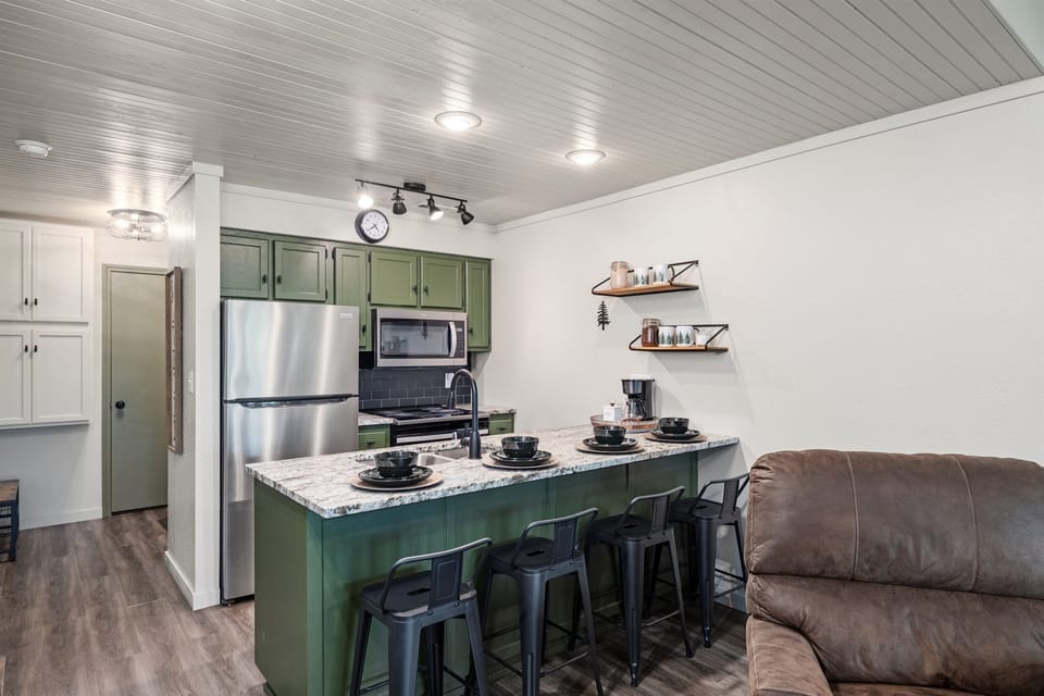 Kitchen and Bar