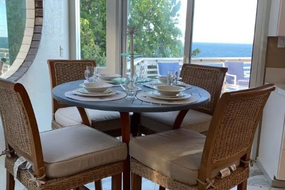 Whip up fresh seafood in our charming, fully equipped coastal kitchen! 