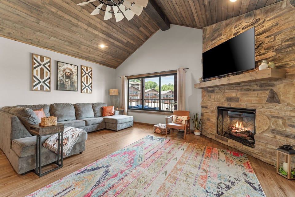 Spacious floor plan. Open concept kitchen living room 