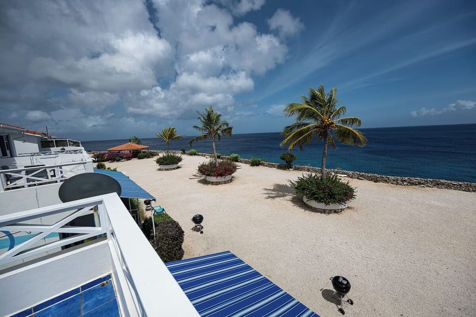 Ocean view from the upstairs patio