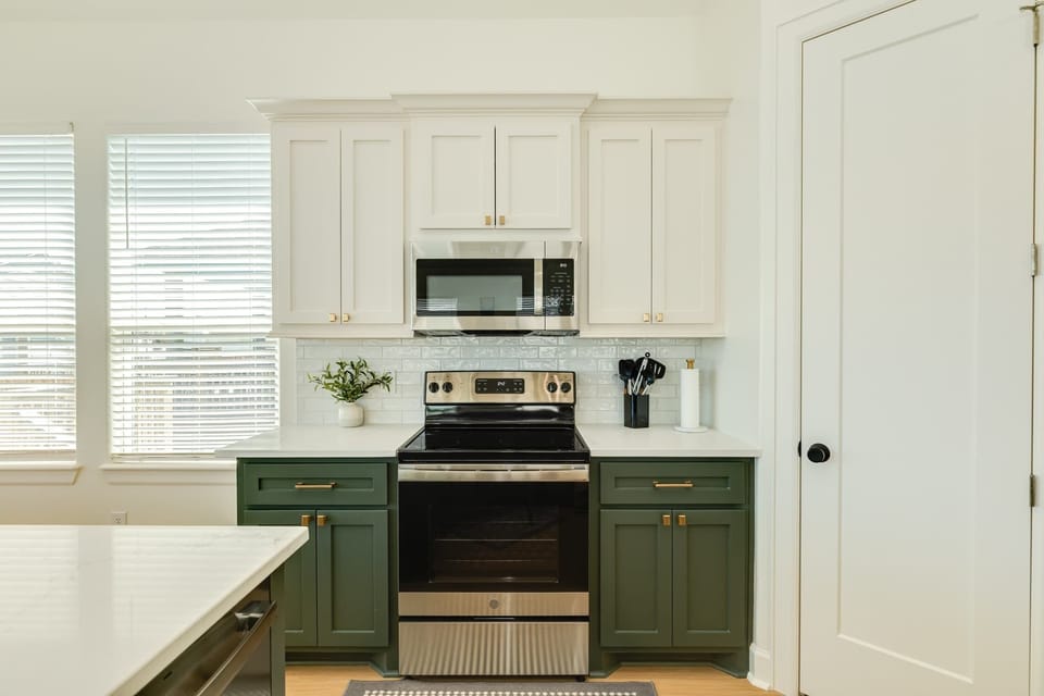 Kitchen with electric stove 