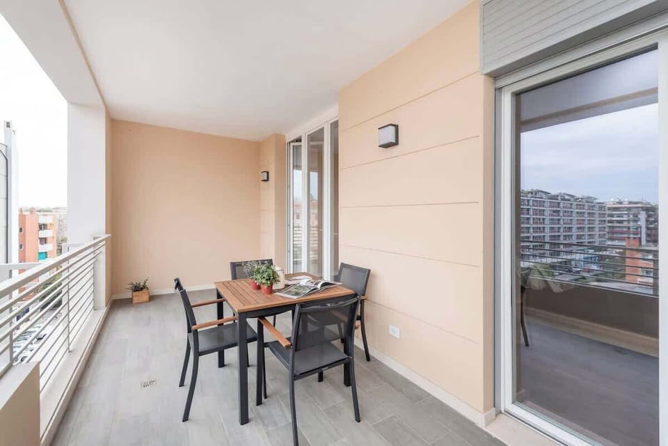 Wonderful and large patio area (18 m2)