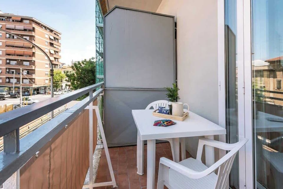 Balcony!