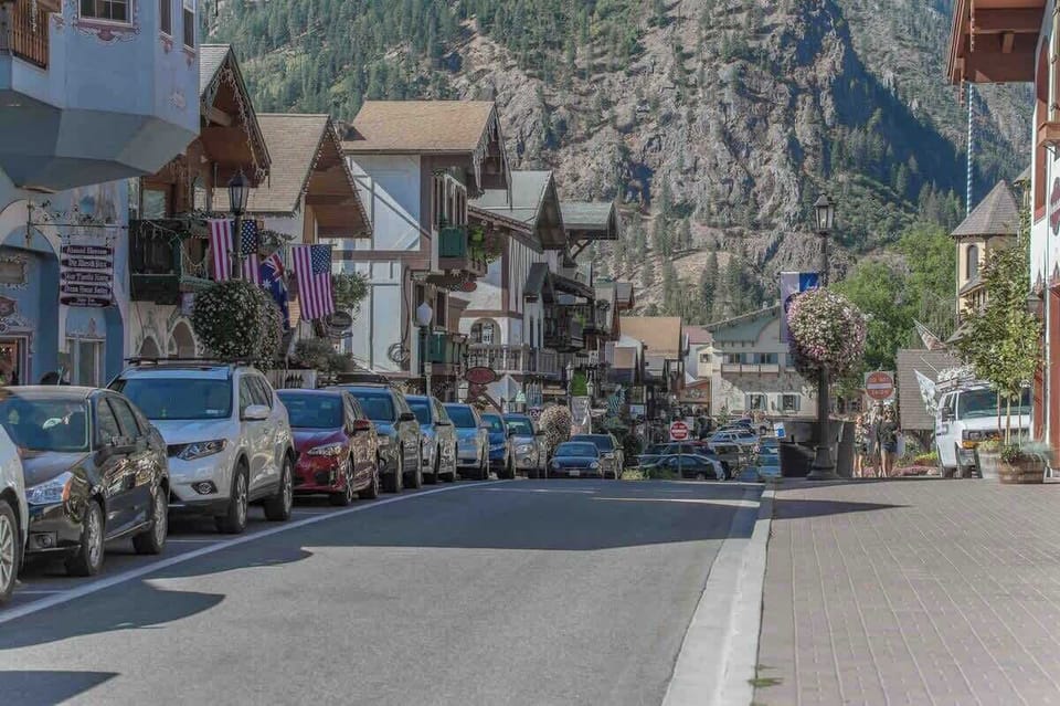 Stay in the heart of Downtown Leavenworth at Annapurna