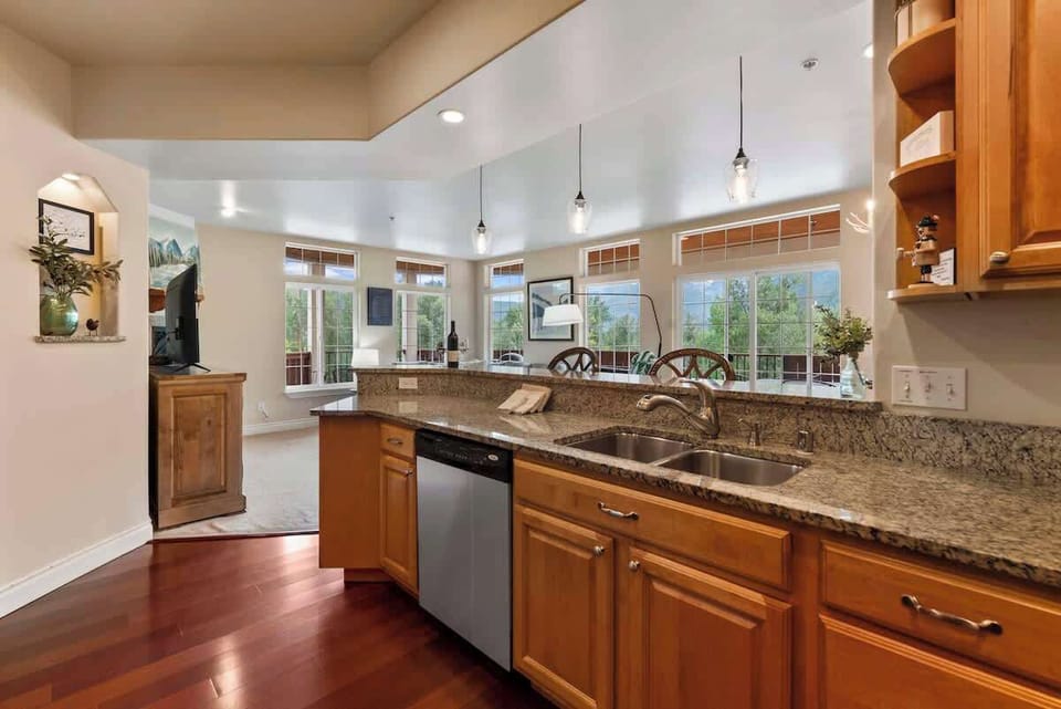 Updated Kitchen with Granite Countertops