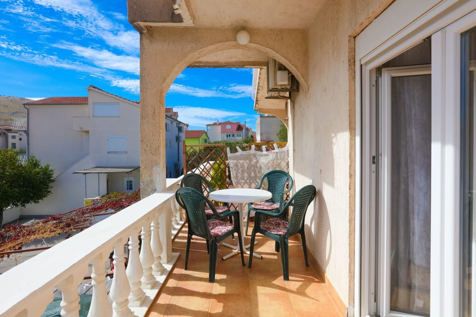 Balcony 2