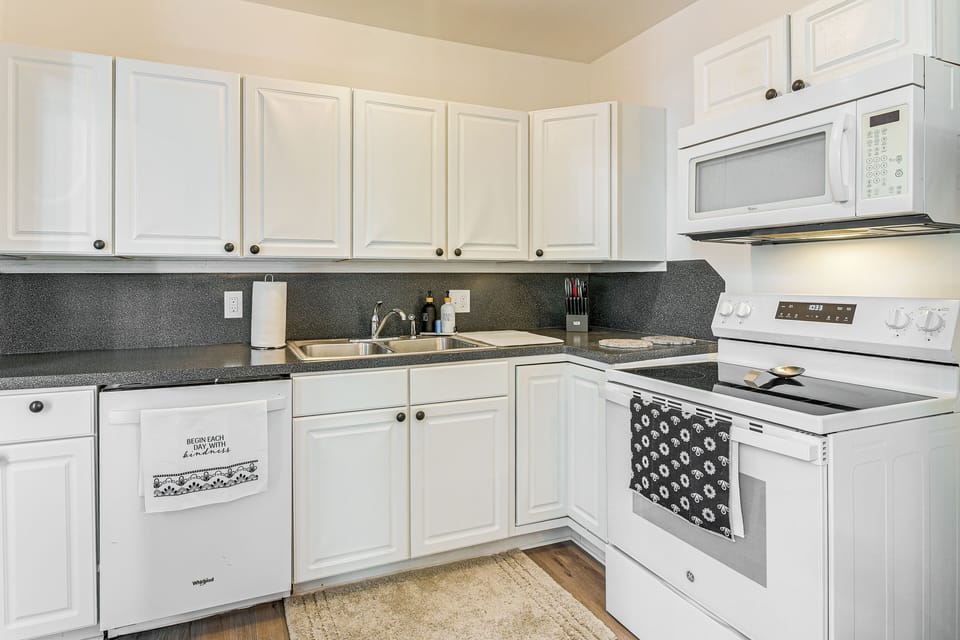 Kitchen | Unit 1 | 1st Floor