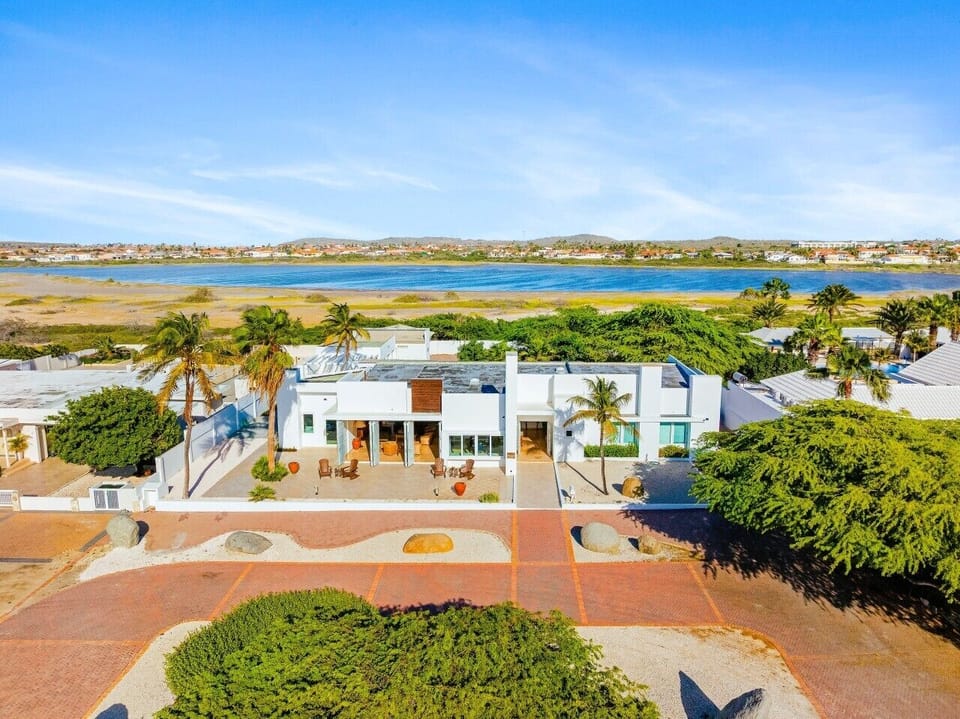 Soak in the coastal views and enjoy the laid-back outdoor space—perfect for morning coffee, sunset chats, or simply relaxing in the fresh air.