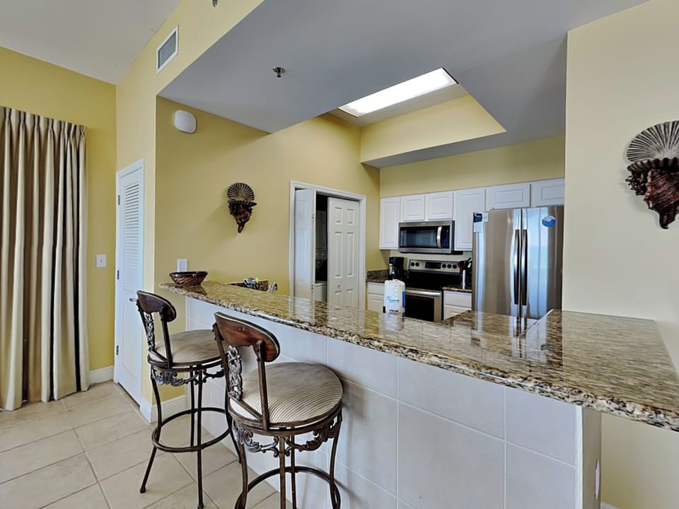 Breakfast Bar - Seating