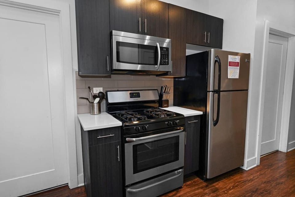 Fully equipped kitchen perfect for easy home cooking