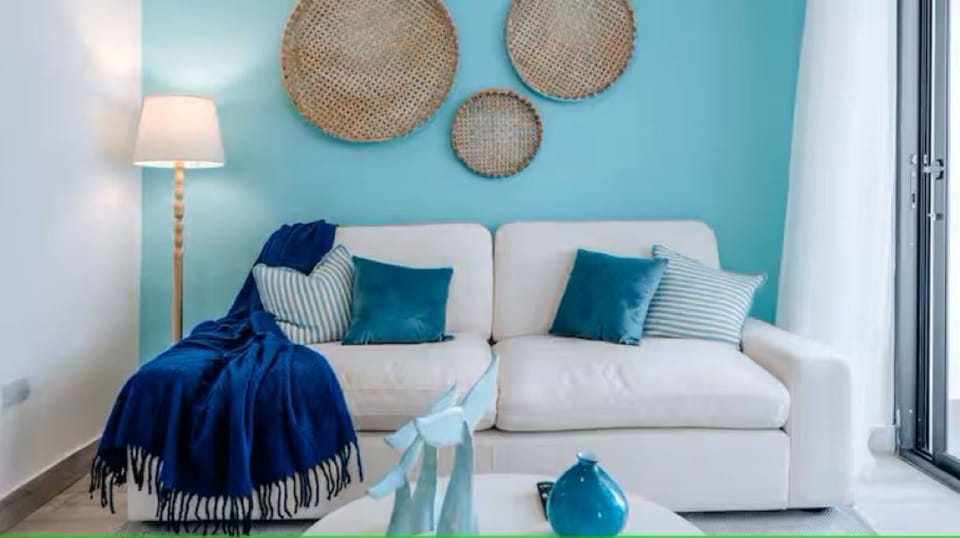 Turquoise Tide Retreat - the perfect beachfront break. 2-bed beach front condo. Apartment in Punta Cana