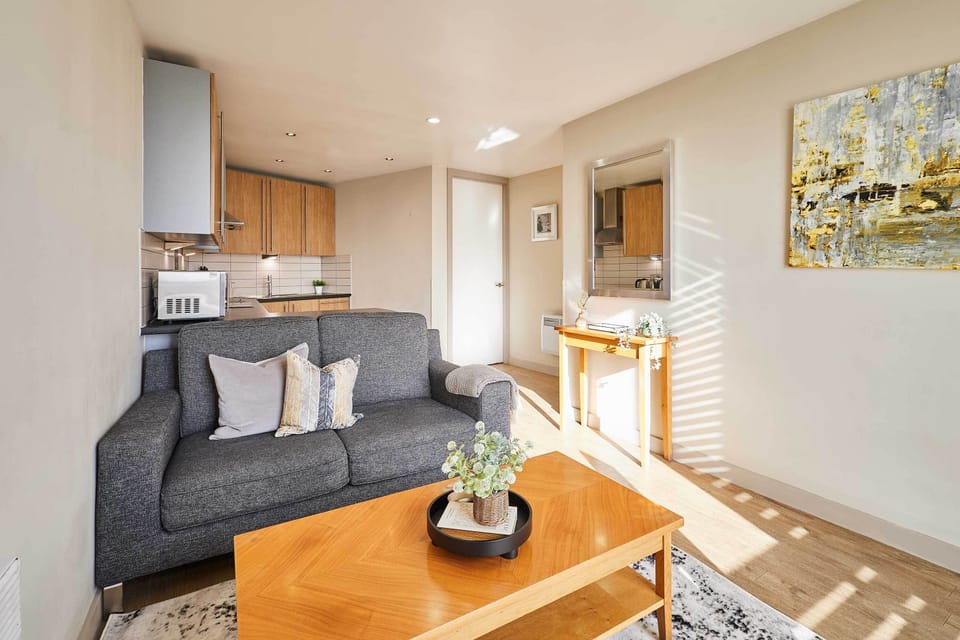 608 Hatton Garden, Liverpool - Host & Stay