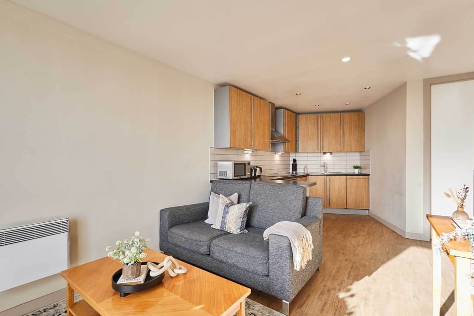 608 Hatton Garden, Liverpool - Host & Stay