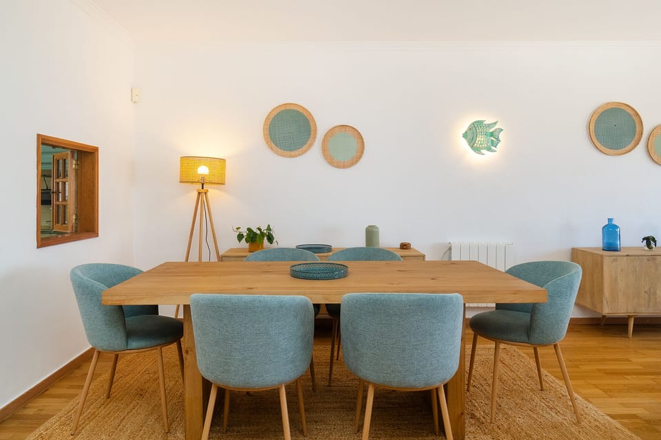 Dinning table