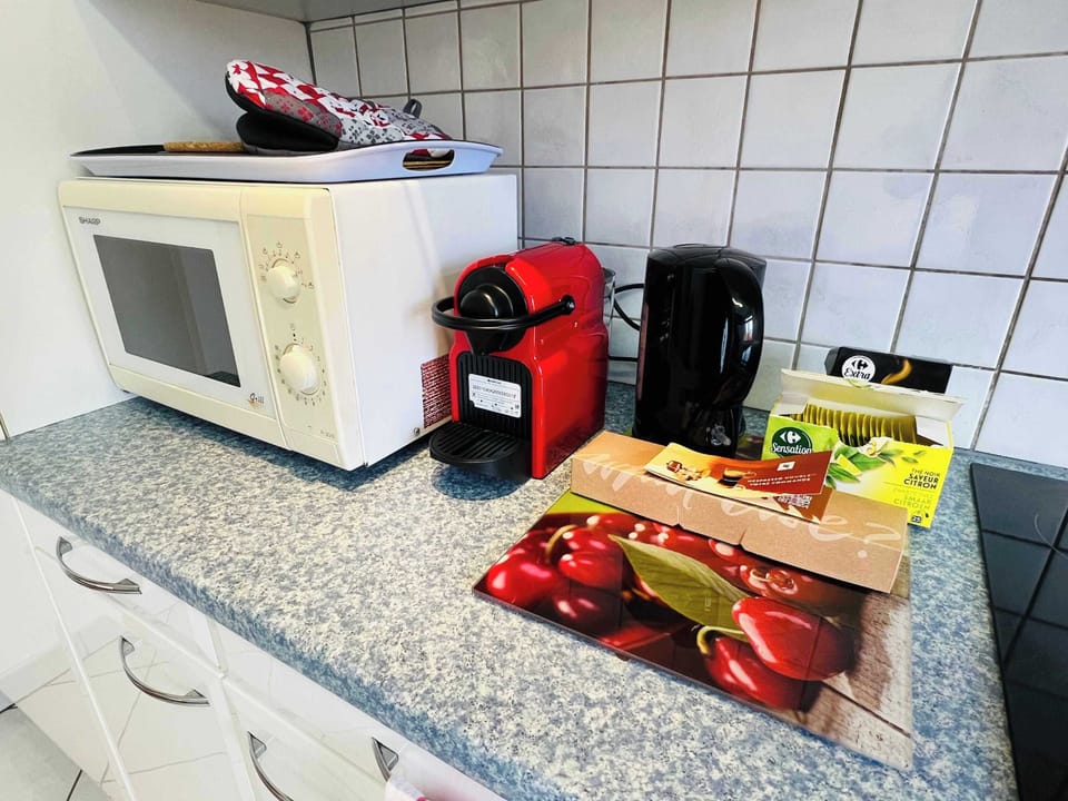 Microwave, coffee machine