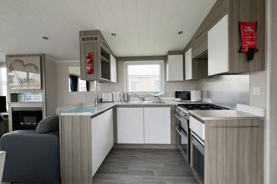 Short stays in Essex are ideal for last minute breaks, whether you’re craving seaside strolls or countryside tranquility.