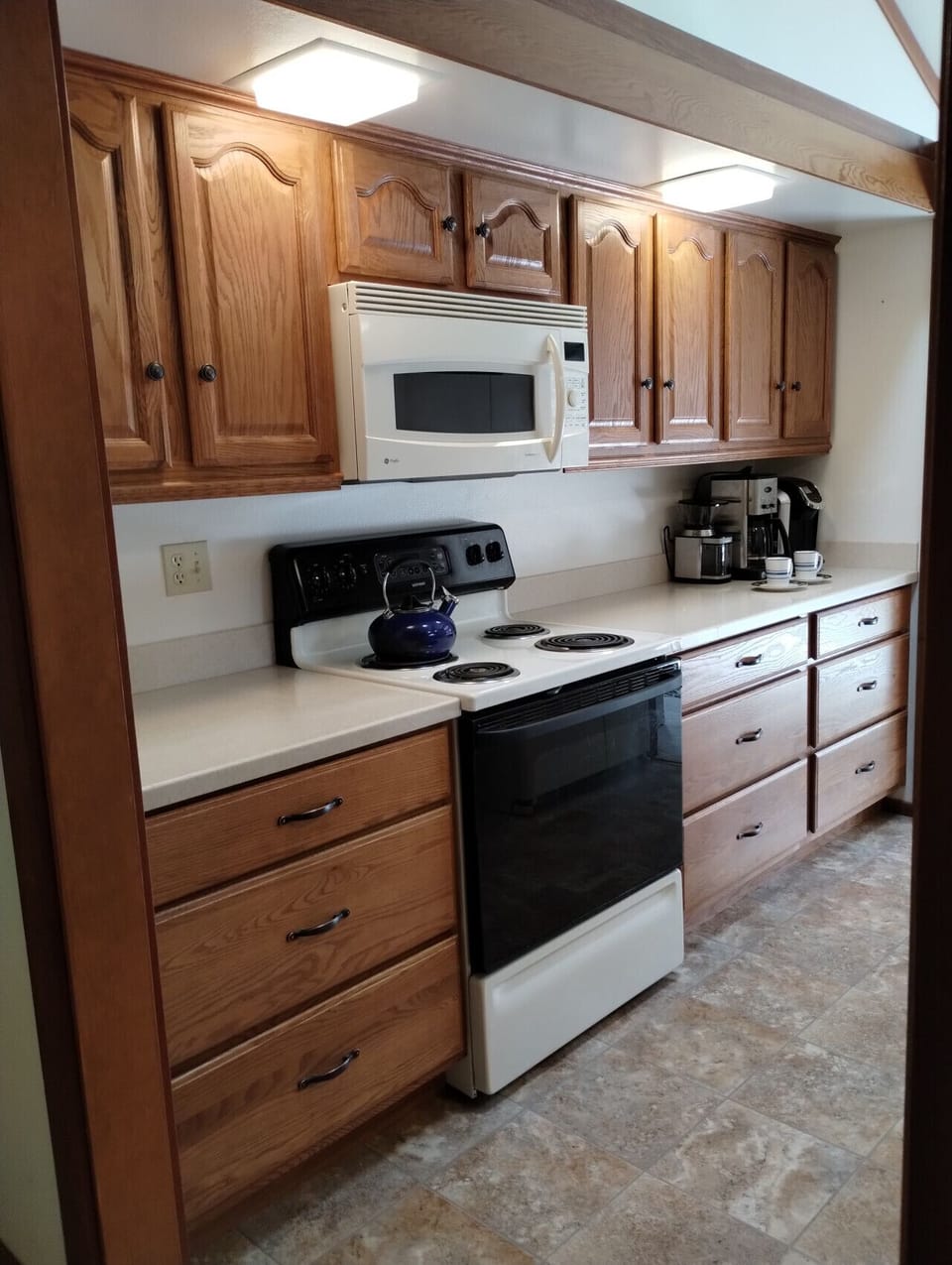 Fully stocked kitchen for all of your cooking needs