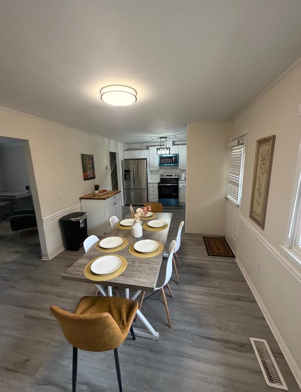 “Tranquil 3‑bedroom residence, ideally situated in Winston‑Salem.” House in Winston-Salem