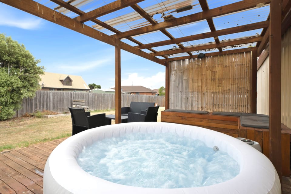 Private spa perfect for relaxing evenings in central Hobart stay