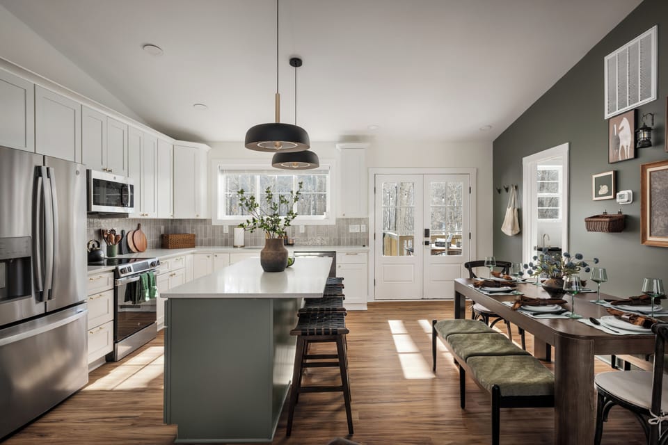 Spacious kitchen and dining area for group meals and gatherings