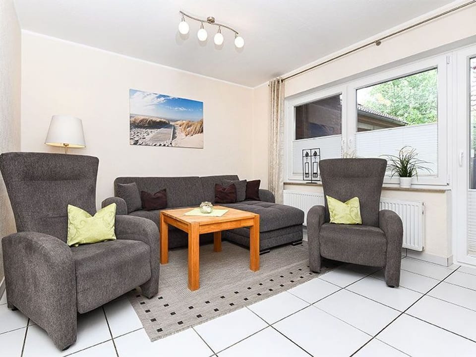 Vacation apartment Borkum - Holiday apartments and apartments in Haus Friedeburg Apartment in Wangerland