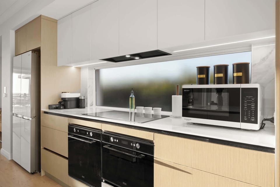 Full Kitchen 
