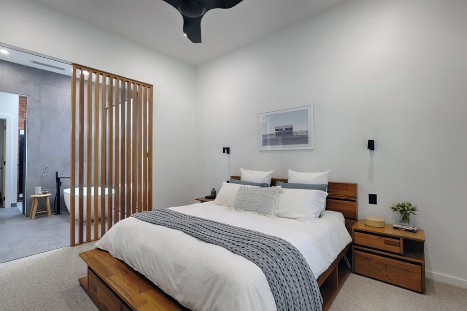 Home in East Geelong,centrally close to the CBD Long Term Stay House in Geelong