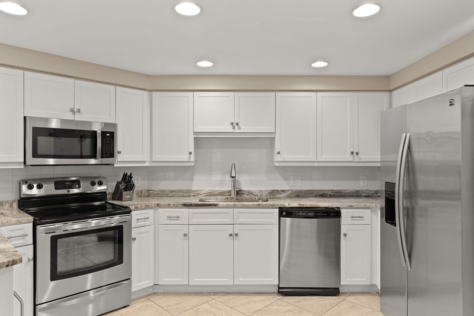 Fully Stocked Kitchen