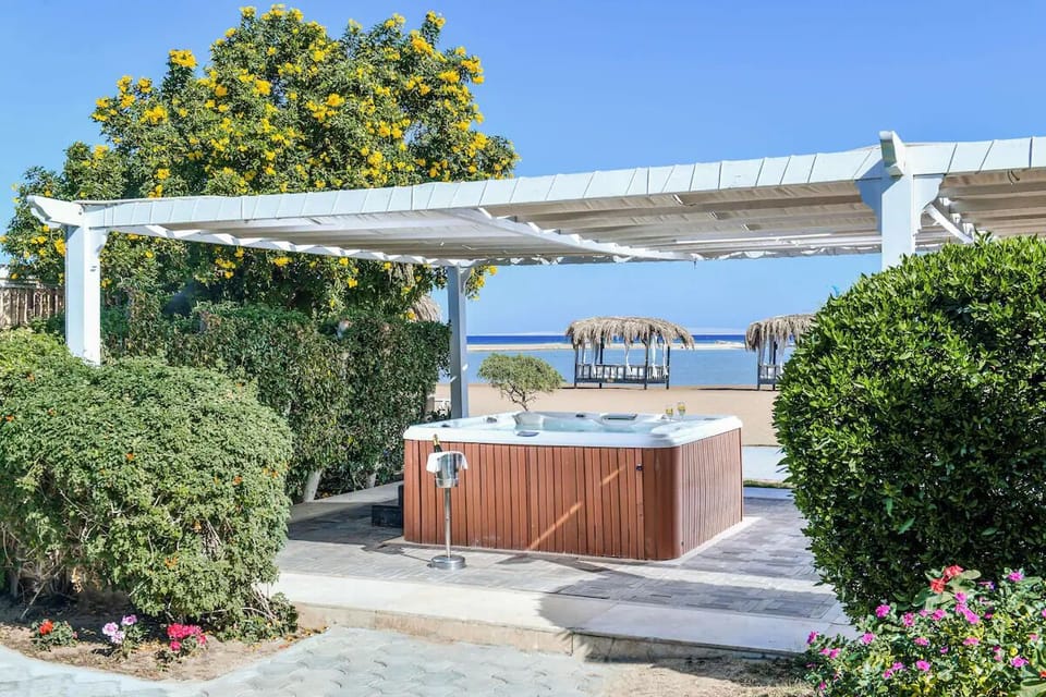 Outdoor jacuzzi