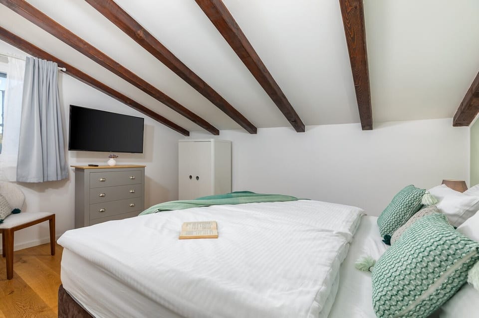 King size beds in spacious rooms
Air conditioned room 
Peaceful sleeping environment
Wardrobe storage space