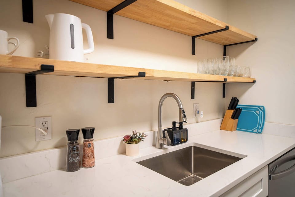 Loads of shelf space in the kitchen, plus all the necessities