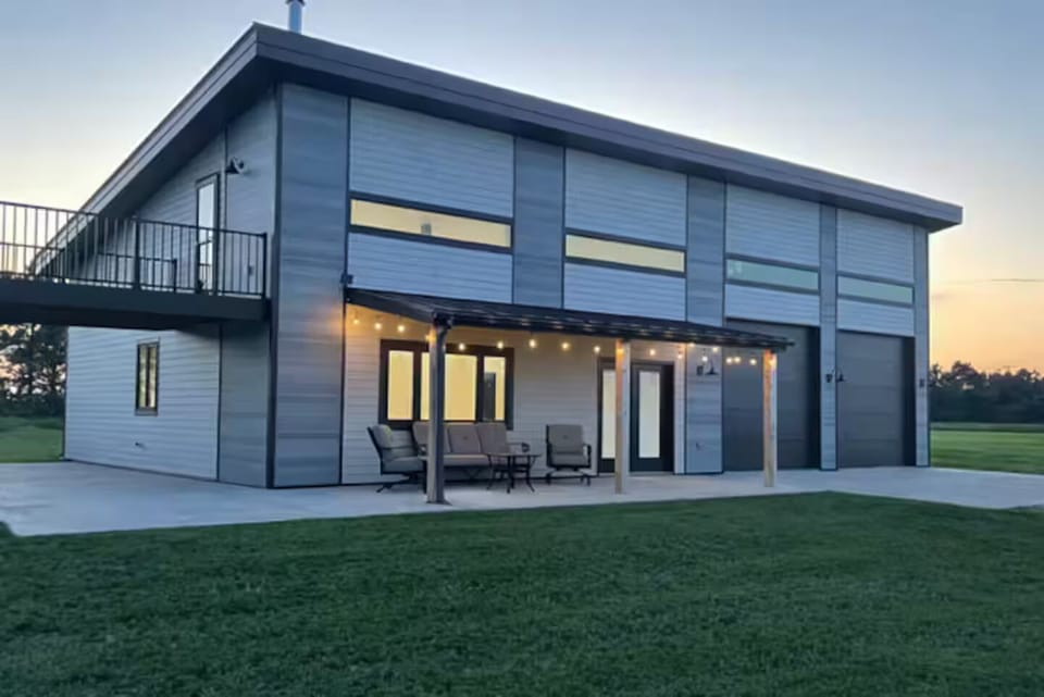 Five Oaks Lake House