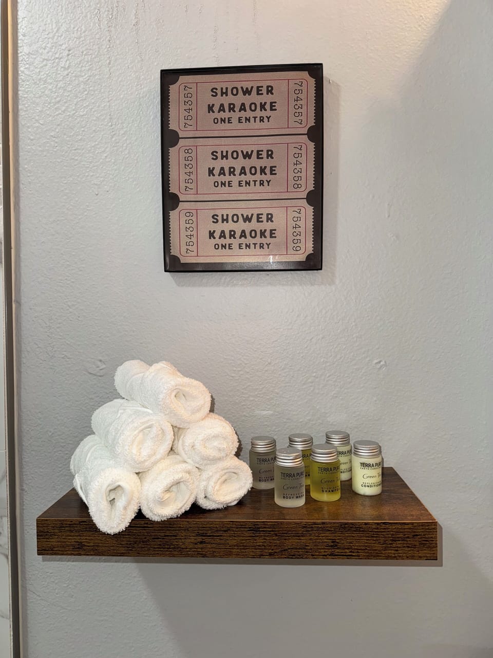 Bathroom amenities