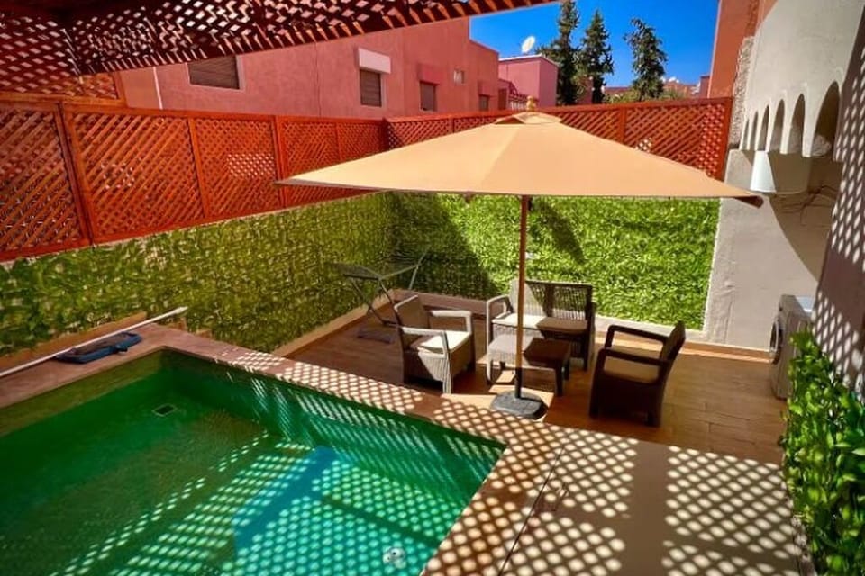 شقة عصرية بتراس واسع  و مشمس في وسط مراكش Apartment in Marrakesh