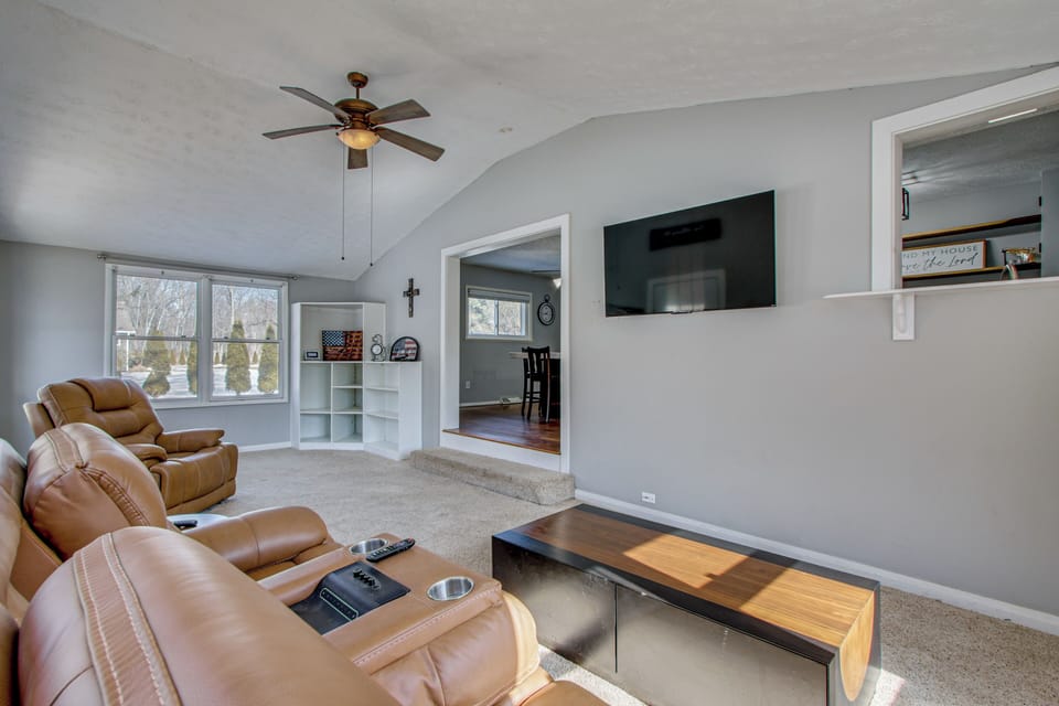 New Albany Vacation Rental | 3BR | 2BA | 1,900 Sq Ft