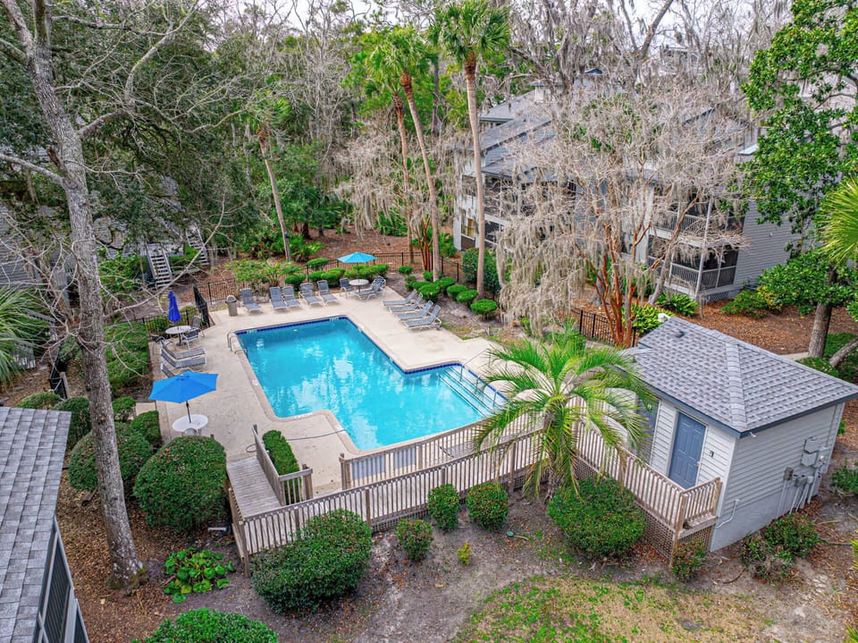 Pool located behind the unit!