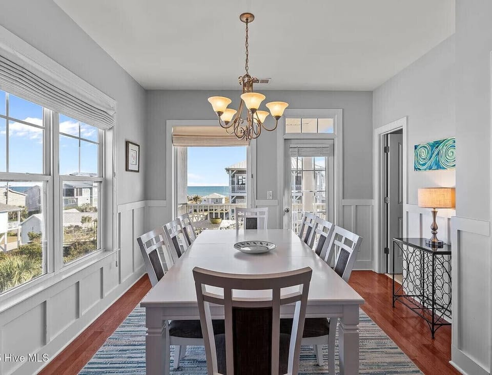 Dinning Room with Deck with ocean view