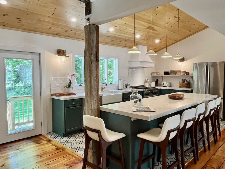 stunning kitchen at Seventeen