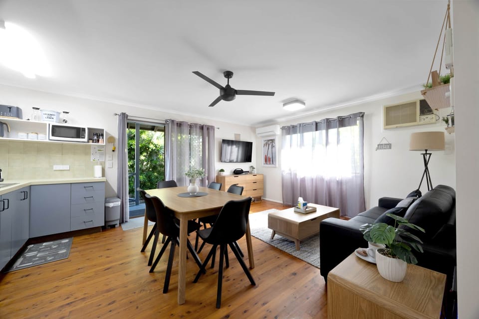 Kitchen / dining/lounge
