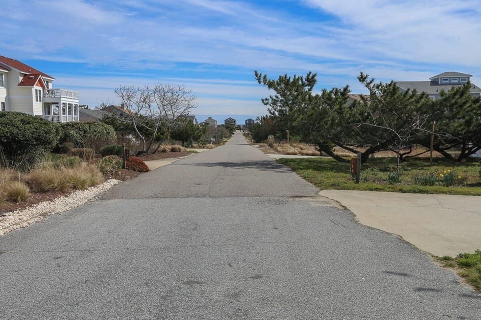 End of the driveway view to the beach access  2020
