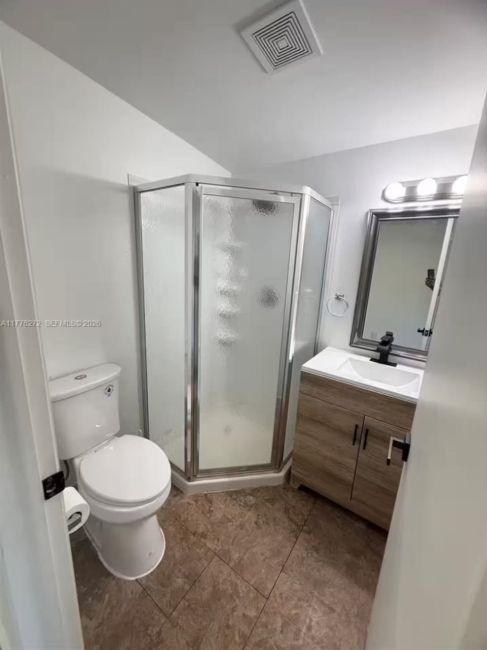 bathrooms 3