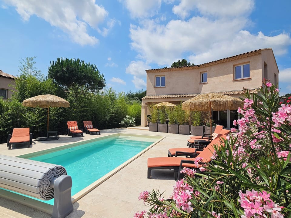 Maison Laurier Rose ~ Cote d'Azur with pool+airco, nearby beaches and St.Tropez House in Sainte-Maxime
