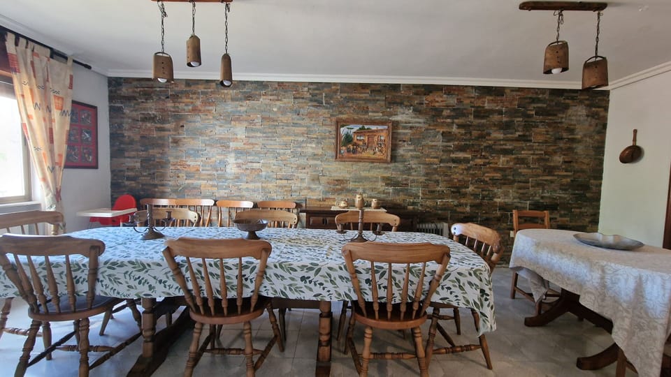 Large Holiday Home in Llanes for 10–18 Guests near the Beach House in Cantabria