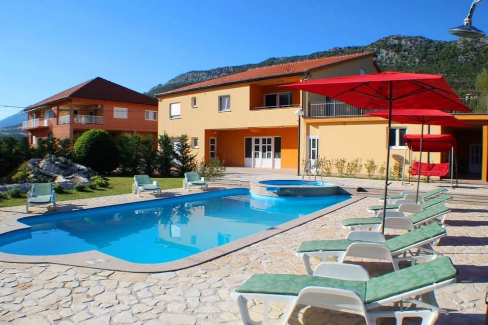 Holiday Home Exterior [summer]