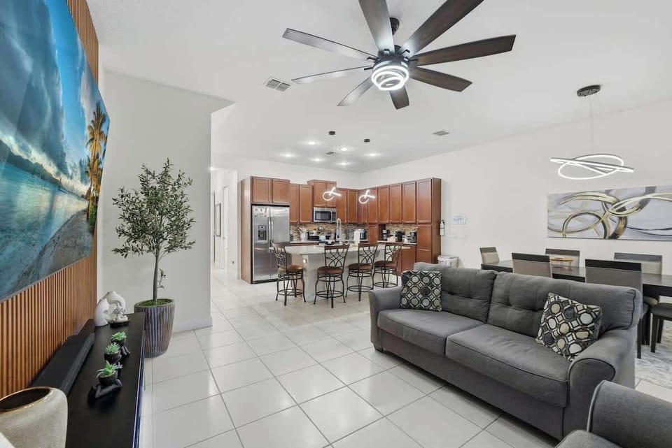 Tranquil Times Townhouse 4 bed Private Pool House in Four Corners